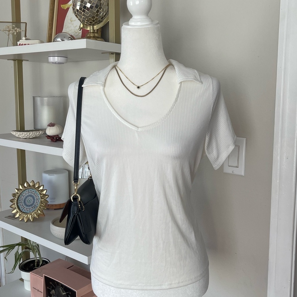 NWT White Collared Women's Top Size XL